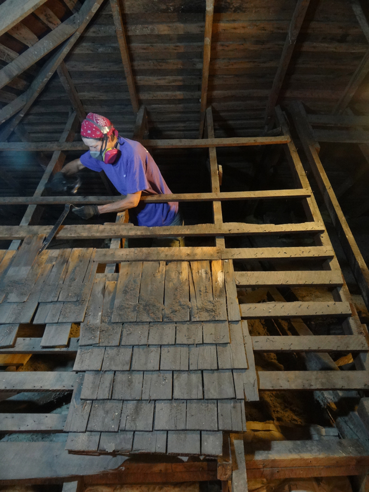 renovating-farmhouse-attic-3